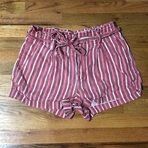 🦅 American Eagle shorts